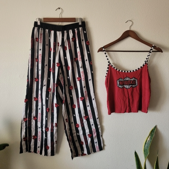Forever 21 Other - Beetlejuice Beetlejuice Pyjama Cami & Bottom Set